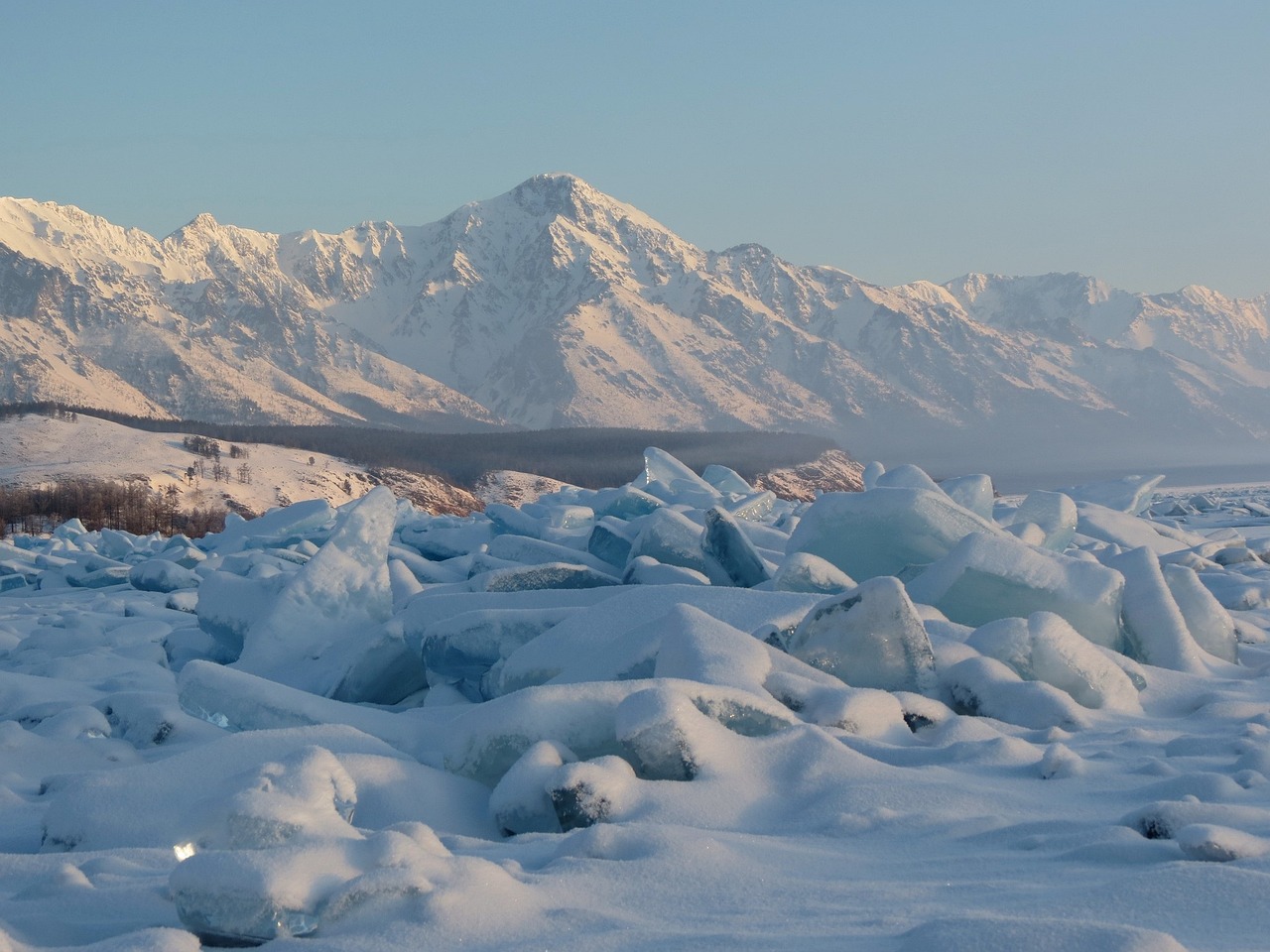 东北的雪，要下到发紫——一场冬日里的浪漫与奇迹